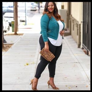 FALL STYLE BLAZERS & JACKETS • 2 ITEMS